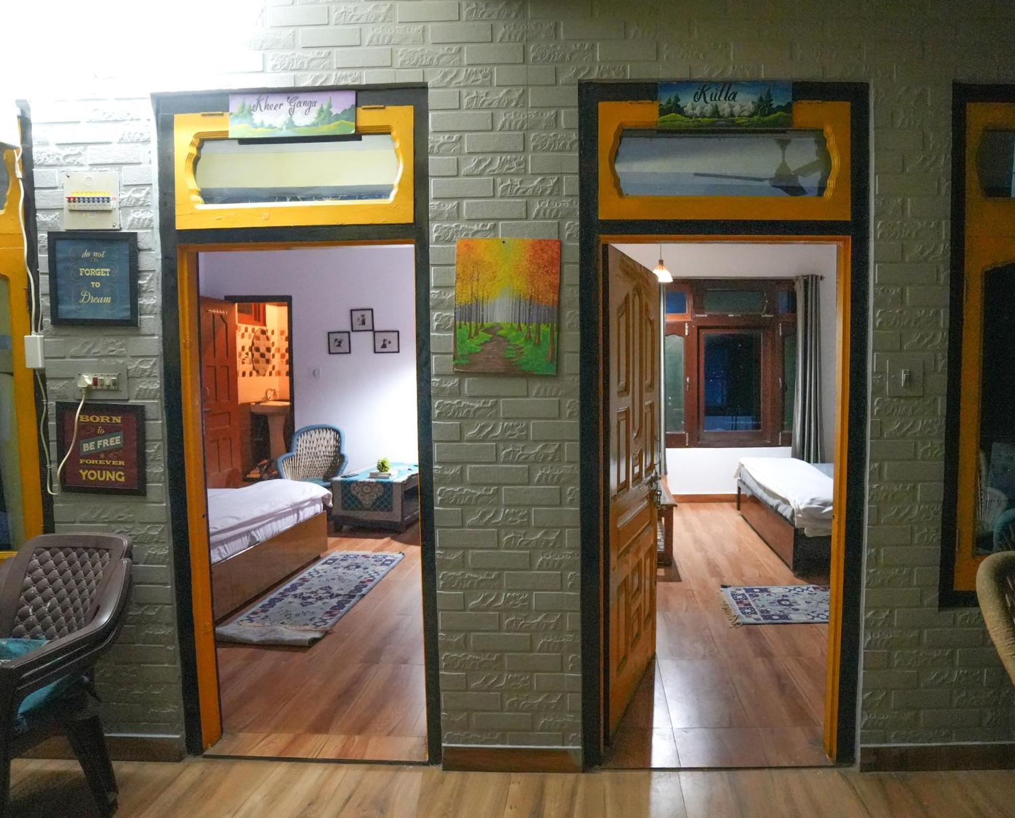 Pahadirovers Homestay & Cafe Kasol Zewnętrze zdjęcie